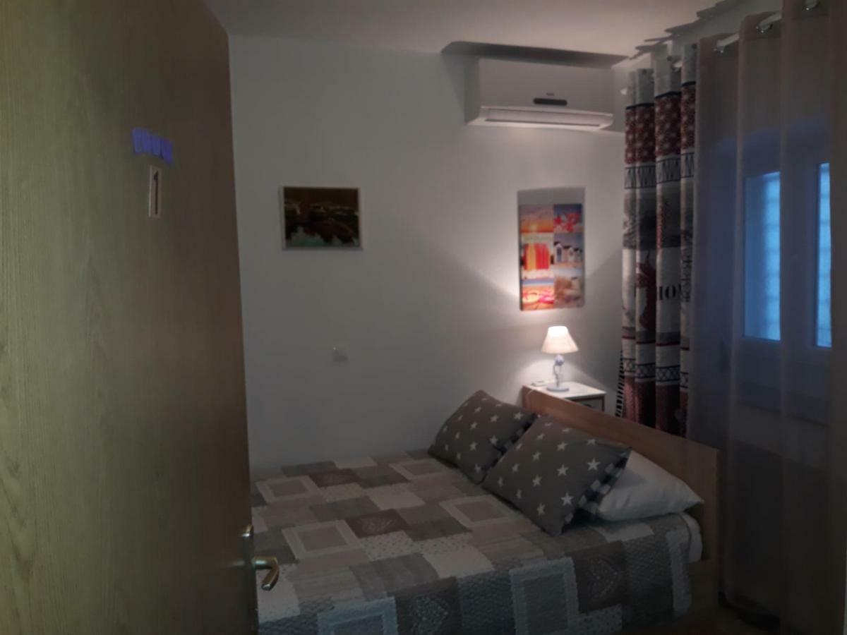 Studio Apartman & Rooms No1 Zadar Exterior photo